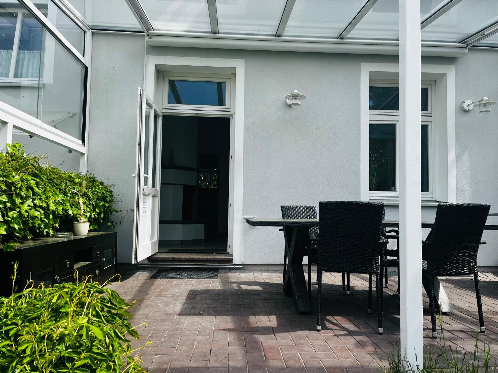 Kapitaenshaus An Der Warnow Mit Sauna Ρόστοκ Εξωτερικό φωτογραφία